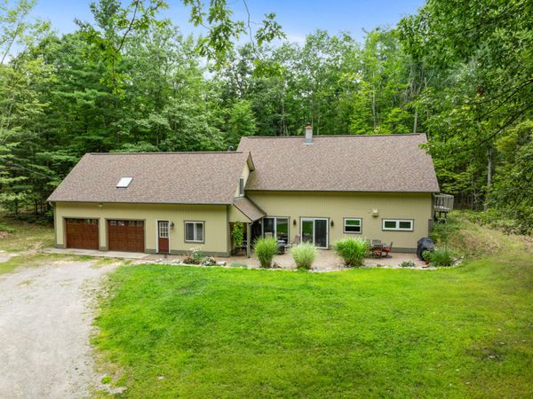 522 E Indian Woods Trail, Indian River, MI 49749