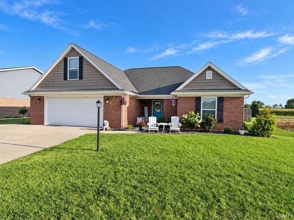1453 W Chukar Hollow, Haubstadt, IN 47639