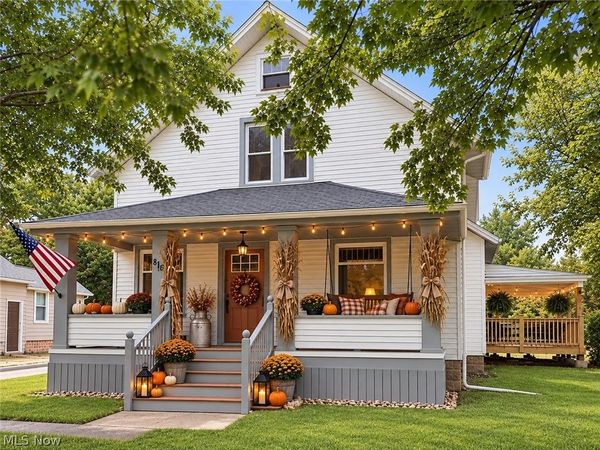 816 Churchill Road, Girard, OH 44420
