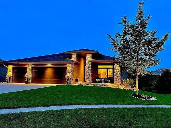 1605 NE Silkwood Court, Grimes, IA 50111