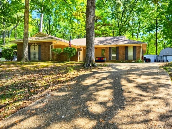 503 13th Street SW, Fayette, AL 35555