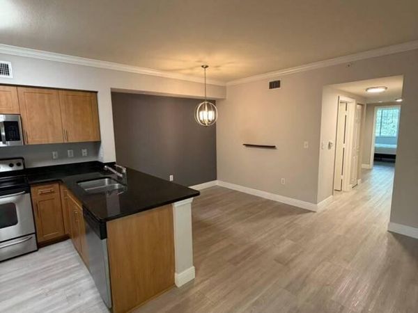 6386 EMERALD DUNES Drive, Unit 308, West Palm Beach, FL 33411