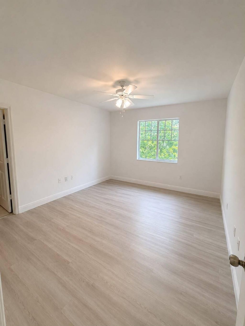6386 Emerald Dunes Drive, Unit 308, West Palm Beach, FL 33411 Photo