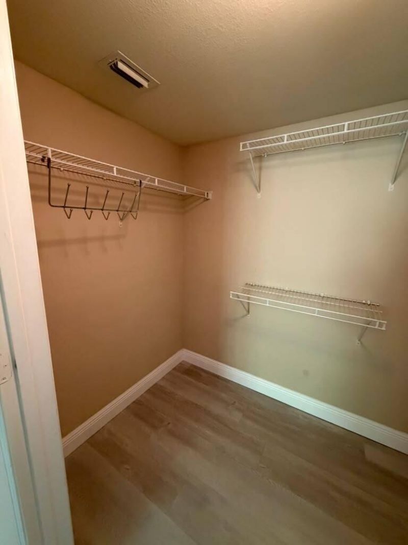 6386 Emerald Dunes Drive, Unit 308, West Palm Beach, FL 33411 Photo