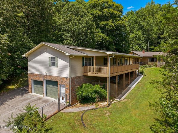 340/342 Bank St, Tellico Plains, TN 37385