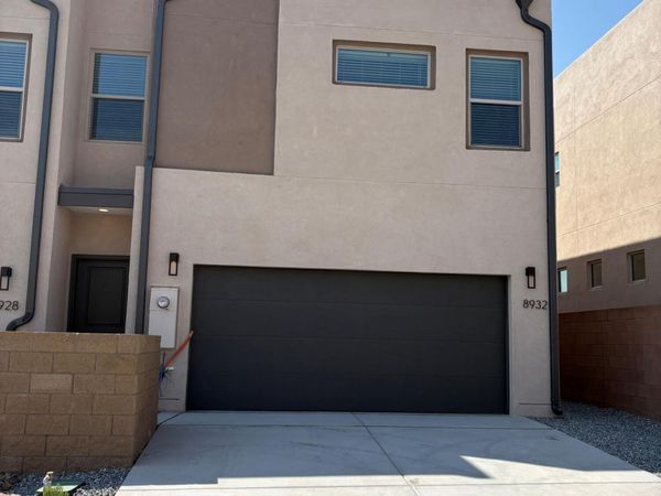 8932 Mountain Ash Avenue SW, Albuquerque, NM 87121
