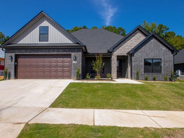 7065 Cold Creek Drive, Alexander, AR 72002