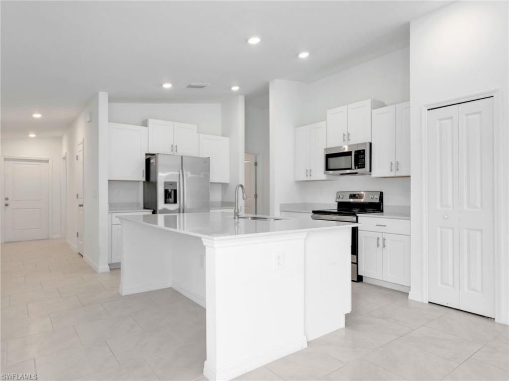12321 Dakota Ridge Pl , Lehigh Acres, FL 33974 Photo