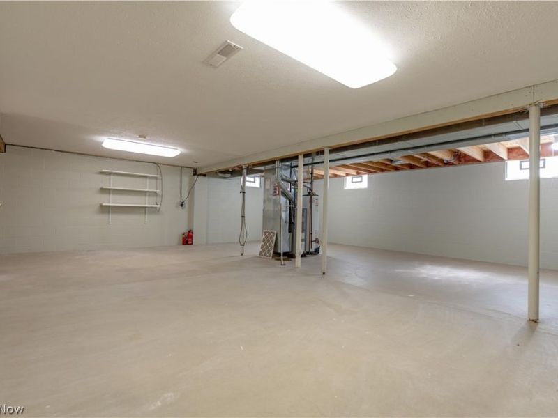 315 Abby Lane, Hartville, OH 44632 Photo 30