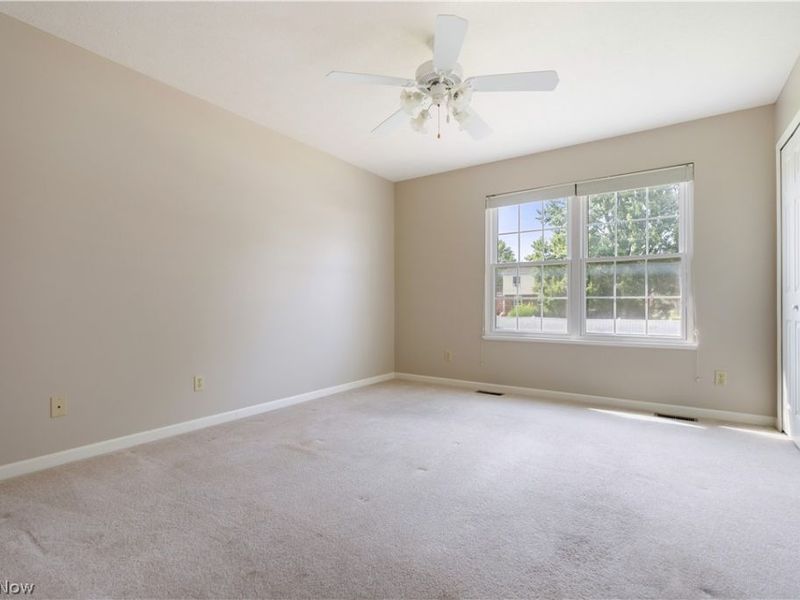315 Abby Lane, Hartville, OH 44632 Photo 7