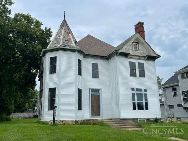 287 E Locust Street, Wilmington, OH 45177