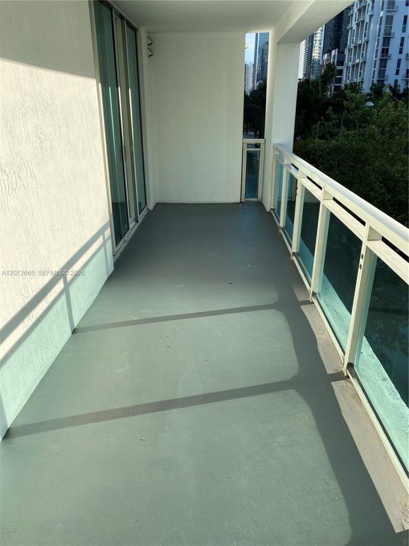 950 Brickell Bay Dr, Unit 801, Miami, FL 33131 Photo