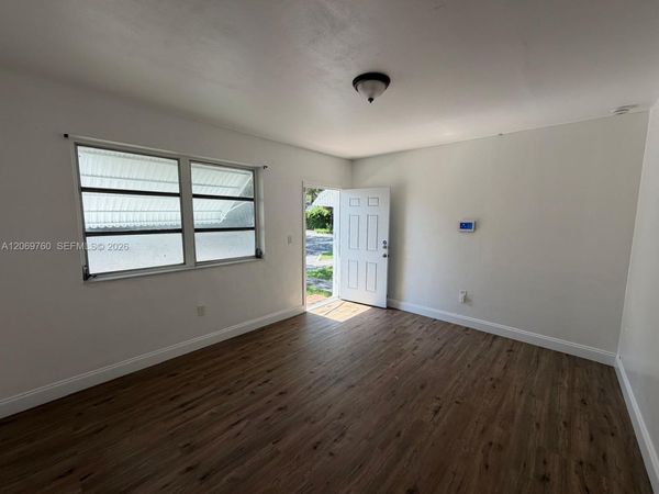 890 NW 55th St, Unit 2, Miami, FL 33127