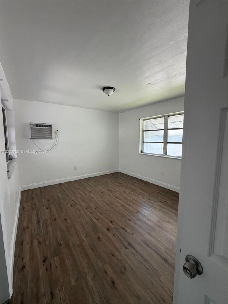 890 NW 55th St, Unit 2, Miami, FL 33127 Photo