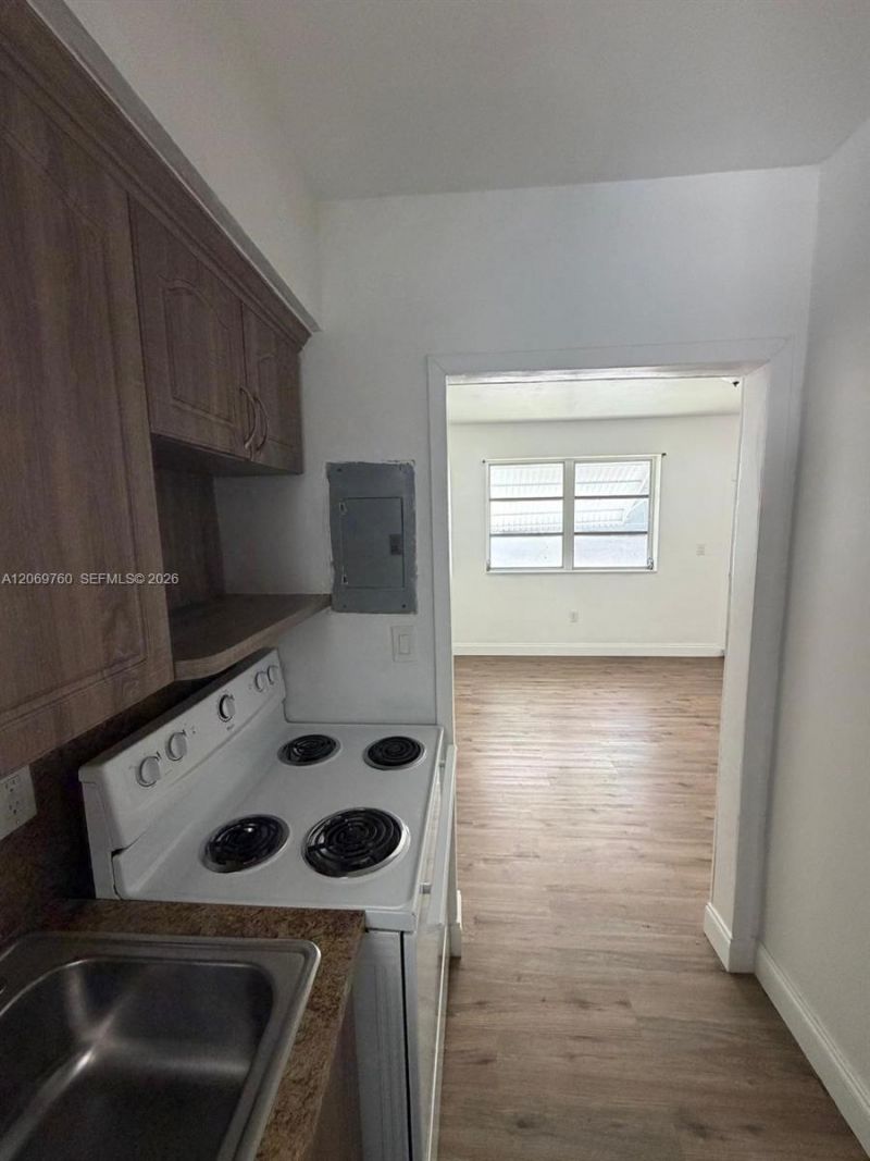890 NW 55th St, Unit 2, Miami, FL 33127 Photo