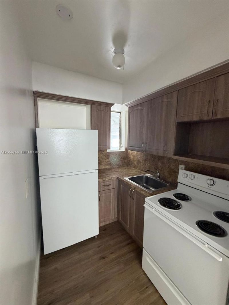 890 NW 55th St, Unit 2, Miami, FL 33127 Photo