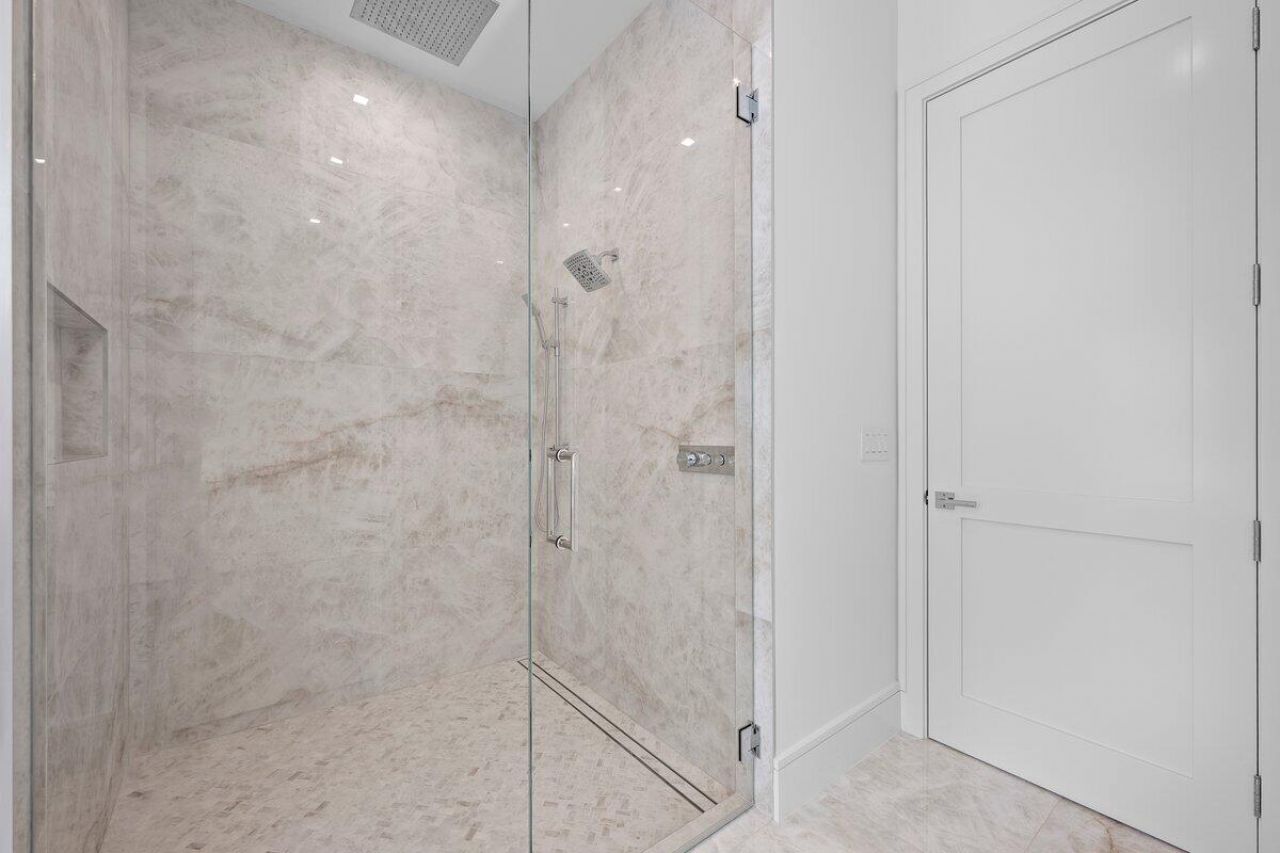 325 W Riverside Drive, Jupiter, FL 33469 Photo