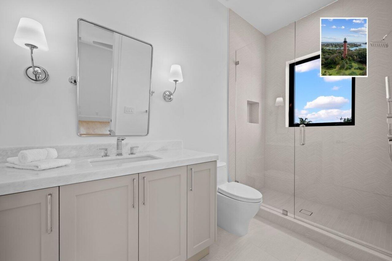 325 W Riverside Drive, Jupiter, FL 33469 Photo