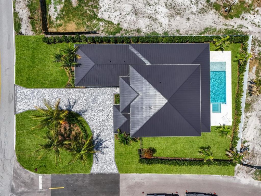 325 W Riverside Drive, Jupiter, FL 33469 Photo