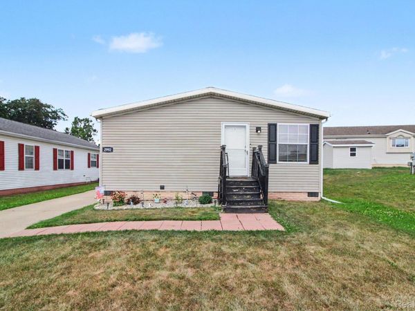 2992 Charing Cross, Salem Township, Mi 48167