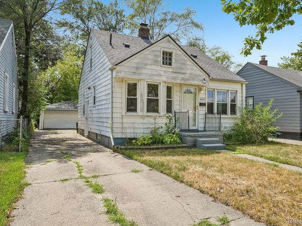 19120 Woodside Street, Harper Woods, Mi 48225