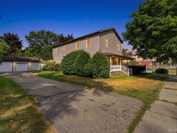 155 Pine Street, Lapeer, Mi 48446