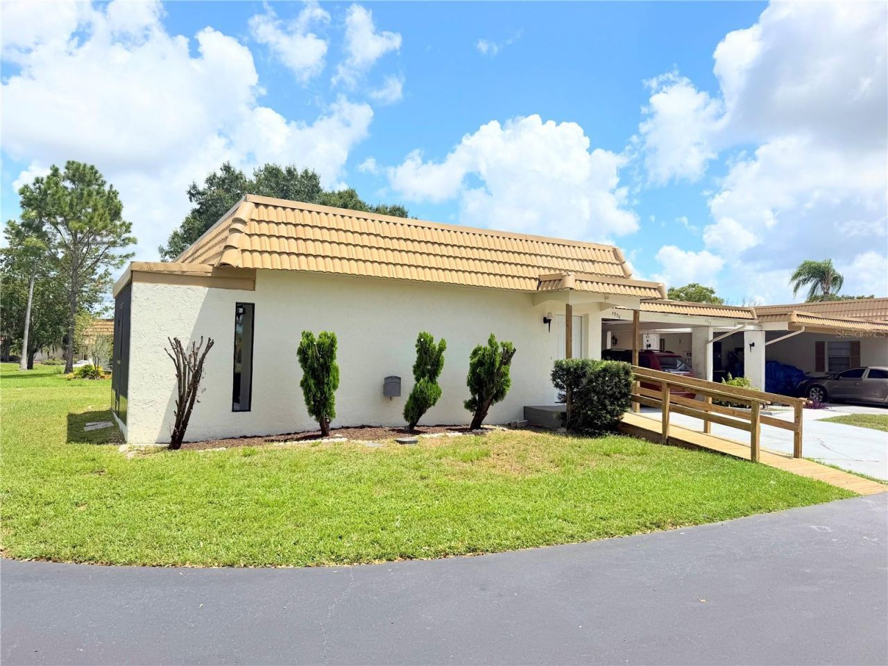 3956 El Canti Camino, New Port Richey, FL 34655 Main Photo