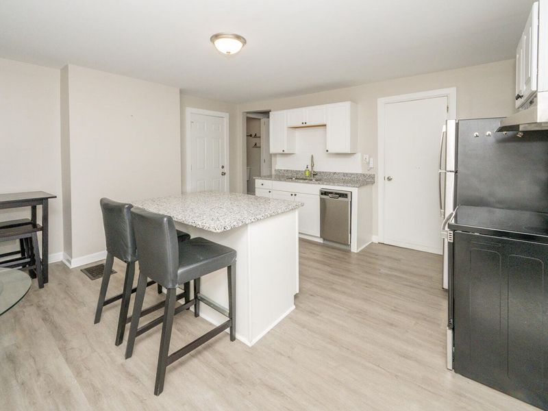 230 W 9th Street, Newport, KY 41071 Photo 4