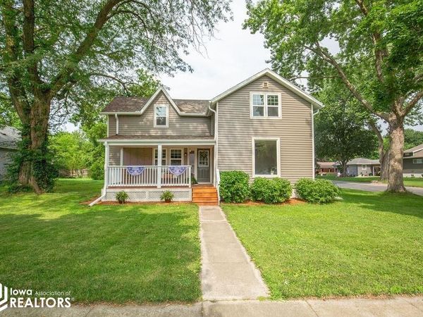 621 N Wooster Street, Algona, IA 50511