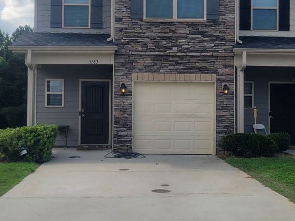 5263 Carrie Drive, Morrow, GA 30260