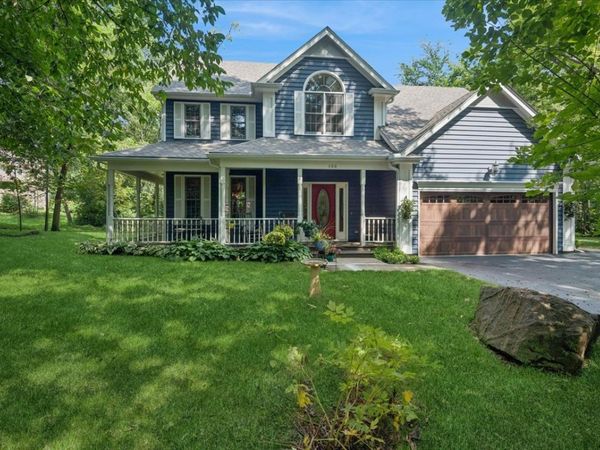 300 White Tail Lane, Ingleside, IL 60041