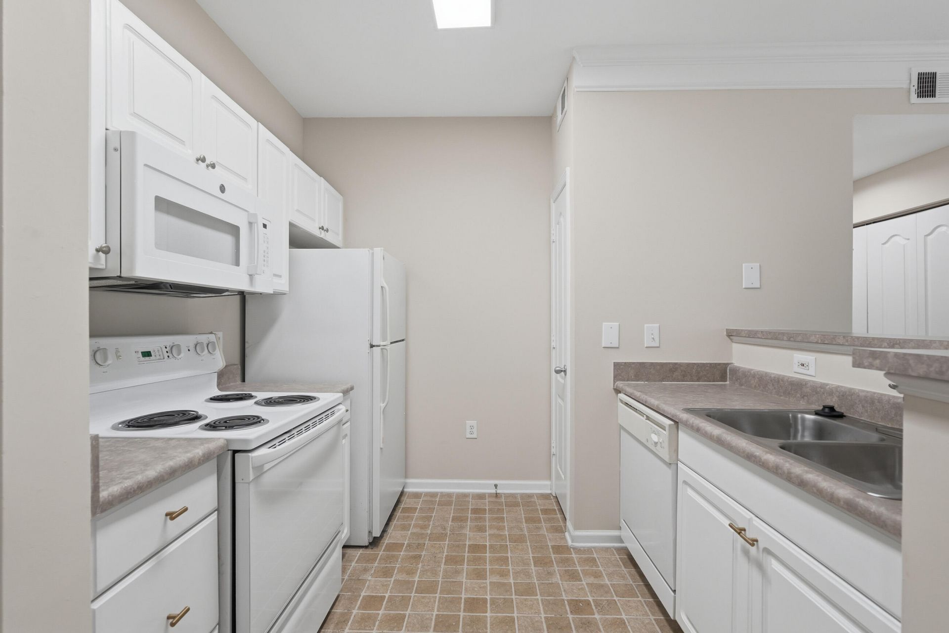 1300 Park West Boulevard Photo 12