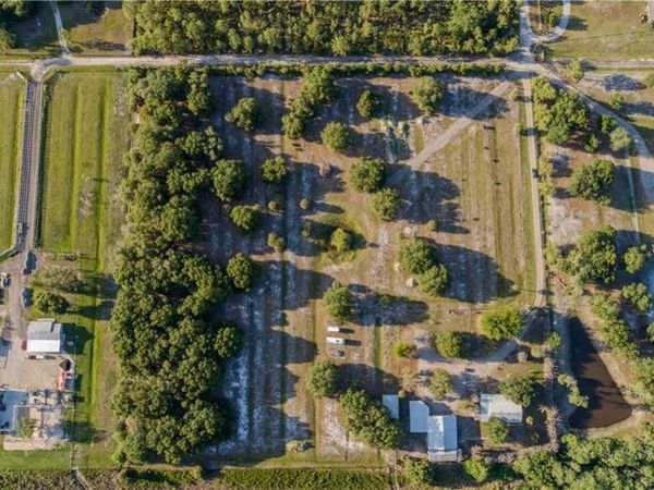 3880 Packinghouse RD , ALVA, FL 33920