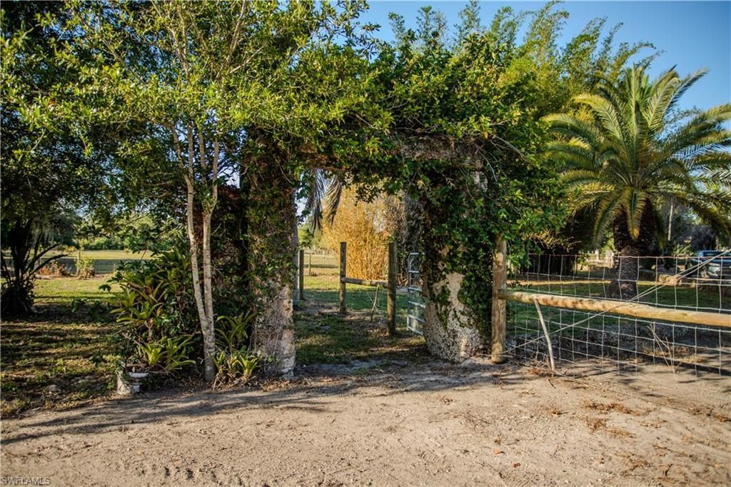 3880 Packinghouse Rd , Alva, FL 33920 Photo