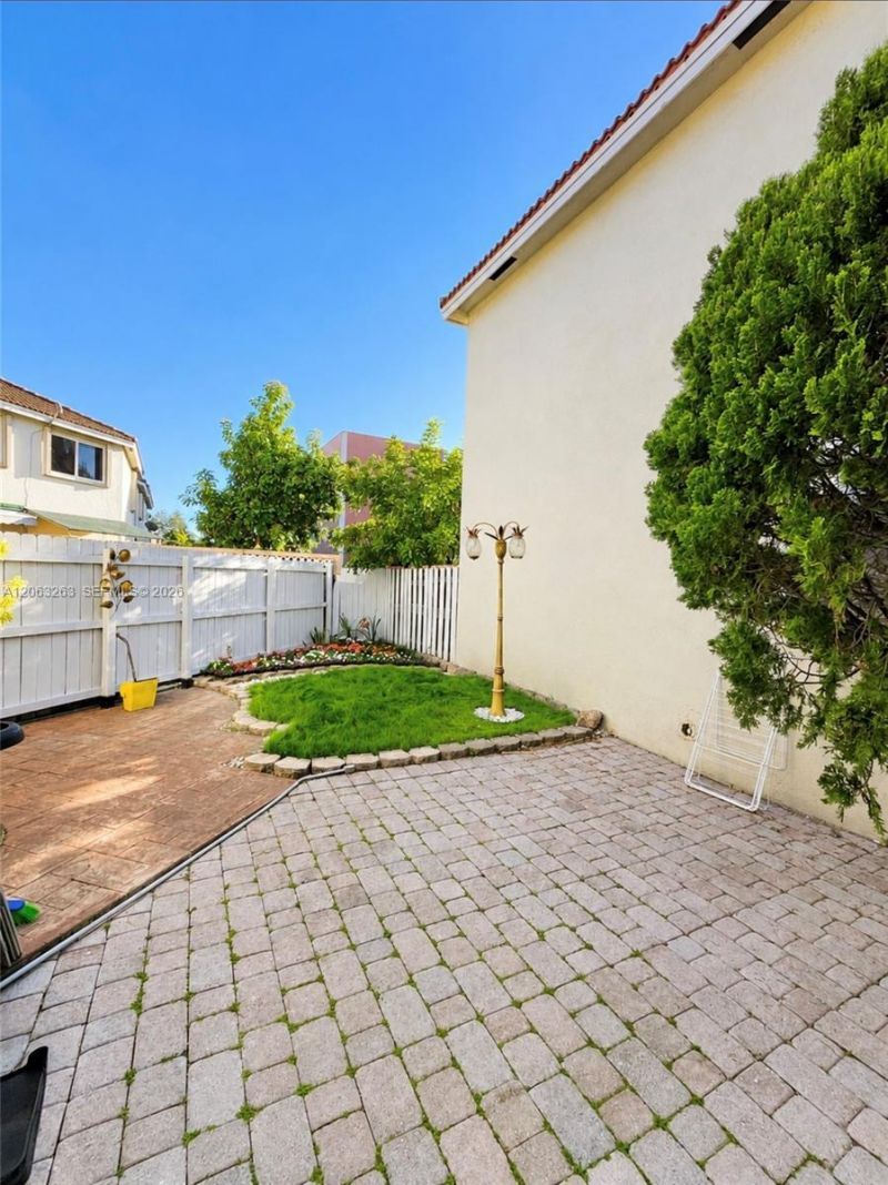 8356 NW 10th St , Unit 6D, Miami, FL 33126 Photo
