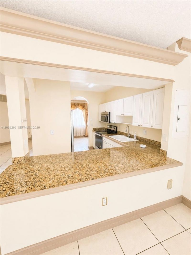 8356 NW 10th St , Unit 6D, Miami, FL 33126 Photo