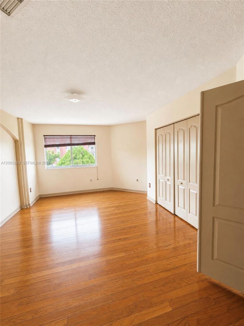 8356 NW 10th St , Unit 6D, Miami, FL 33126 Photo