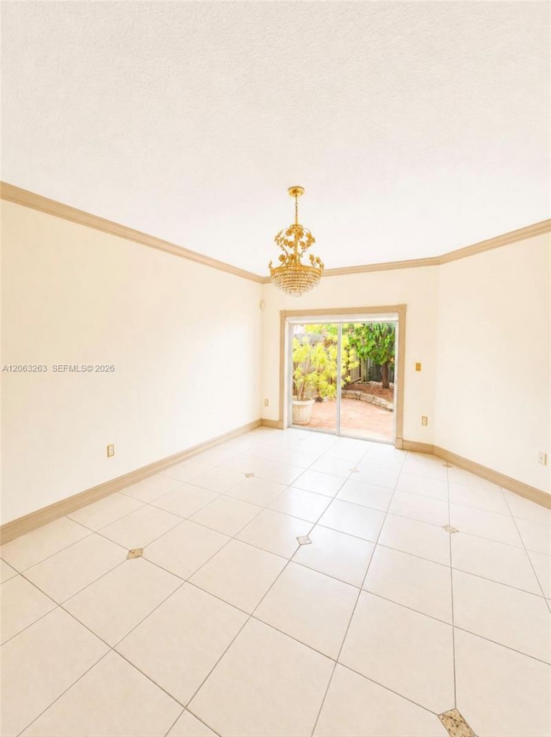 8356 NW 10th St , Unit 6D, Miami, FL 33126 Photo