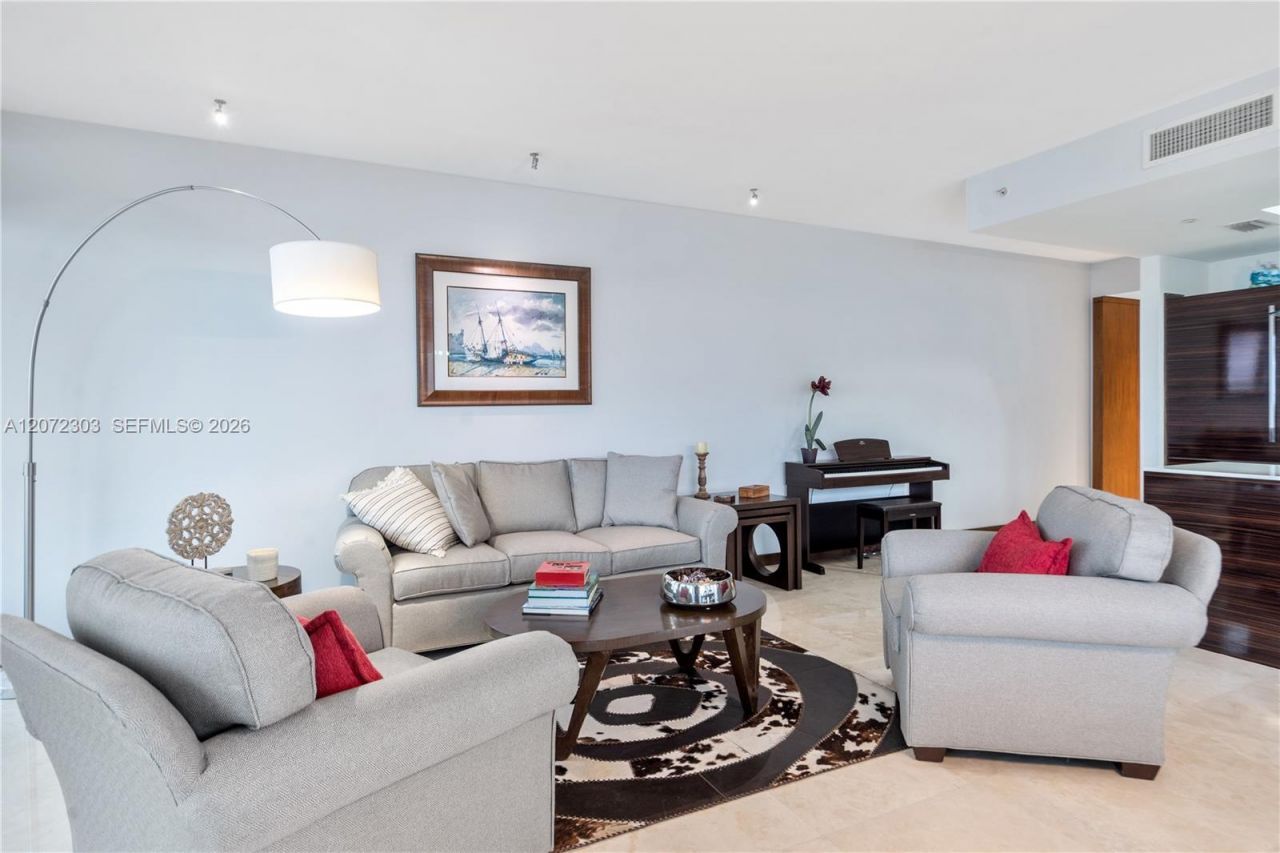 3737 Collins Ave , Unit S-701, Miami Beach, FL 33140 Photo