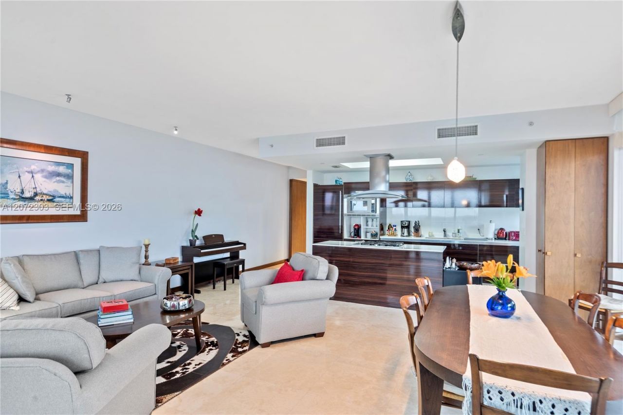 3737 Collins Ave , Unit S-701, Miami Beach, FL 33140 Photo