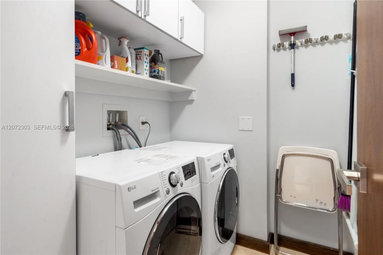 3737 Collins Ave , Unit S-701, Miami Beach, FL 33140 Photo