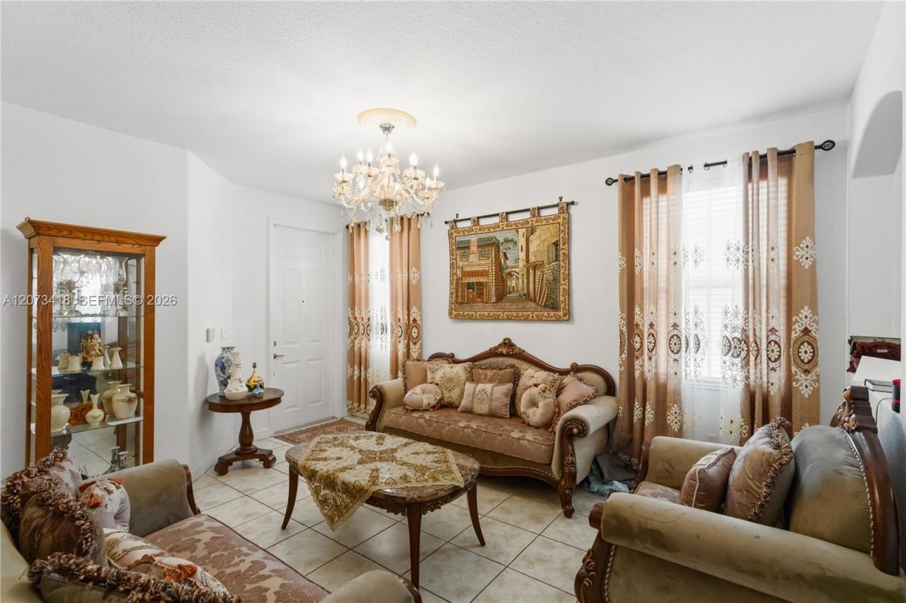 8741 NW 110th Ave , Doral, FL 33178 Photo