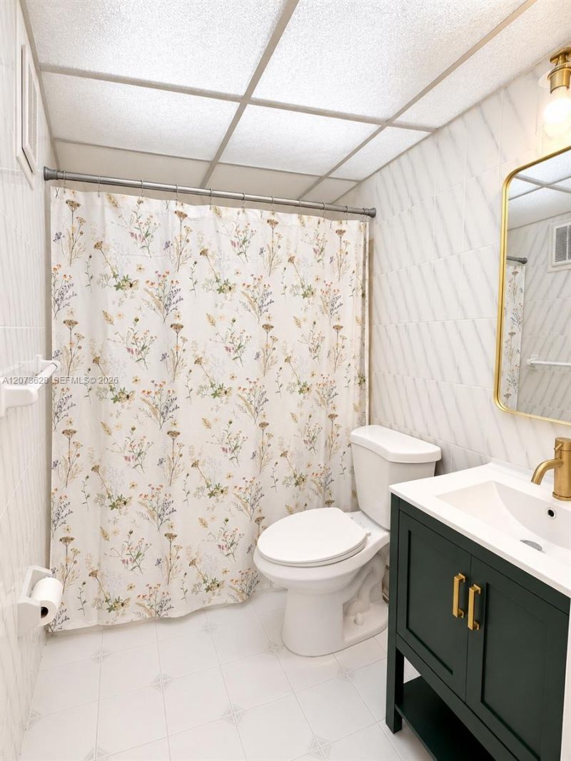 3551 SW 9th Ter, Unit 502, Miami, FL 33135 Photo