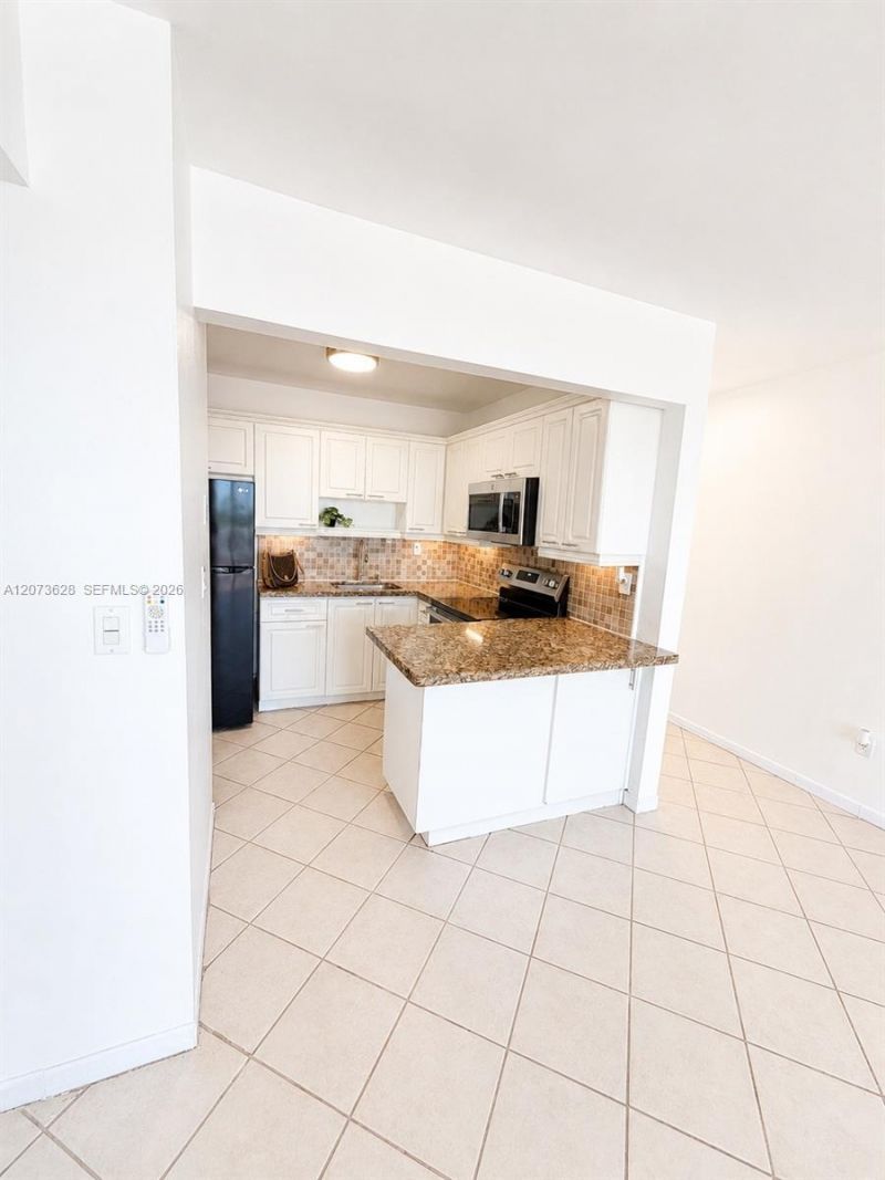 3551 SW 9th Ter, Unit 502, Miami, FL 33135 Photo