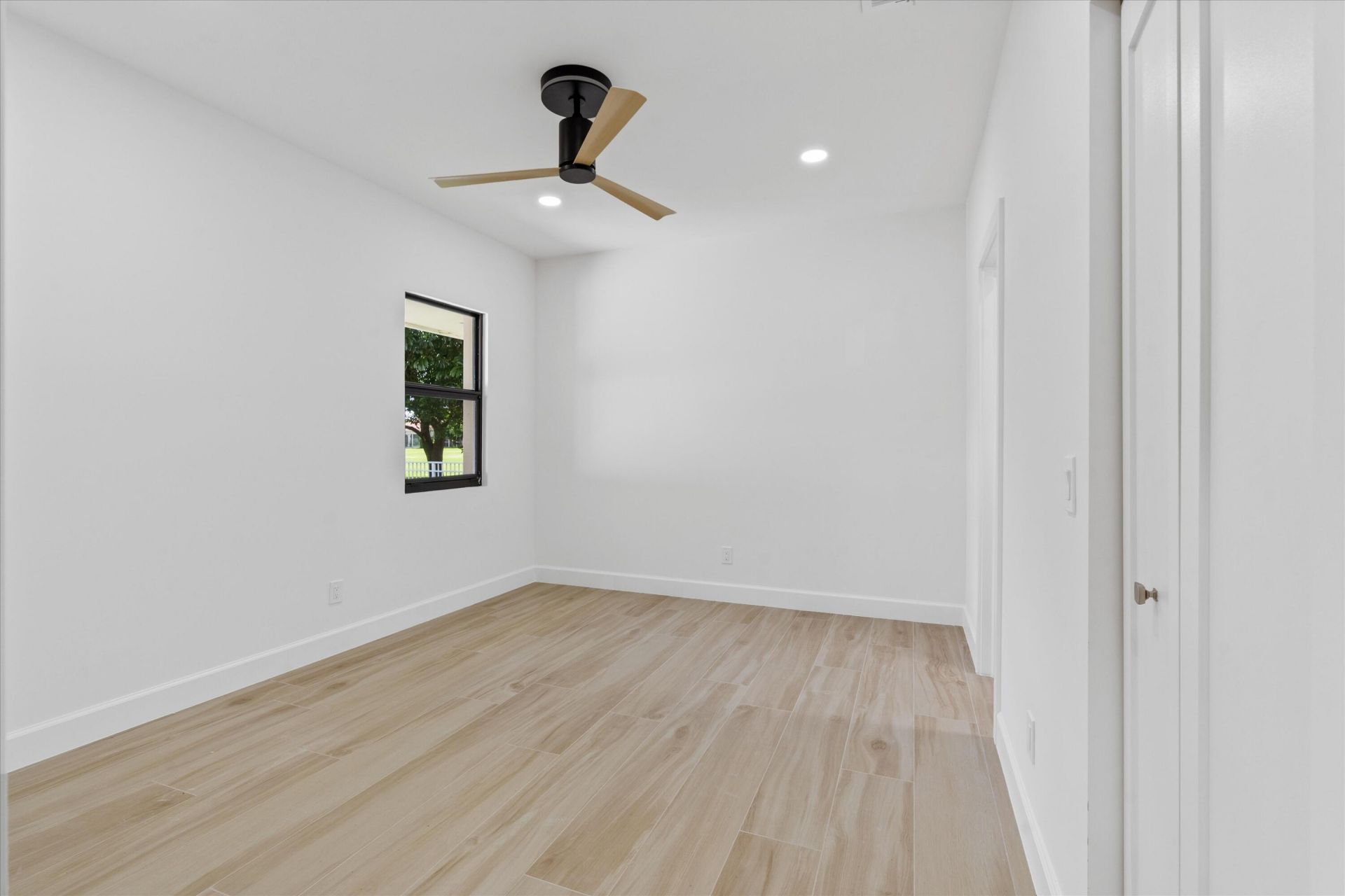 460 Glenbrook Drive, Atlantis, FL 33462 Photo