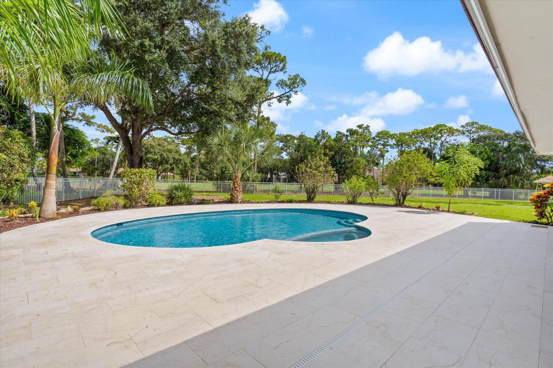 460 Glenbrook Drive, Atlantis, FL 33462 Photo
