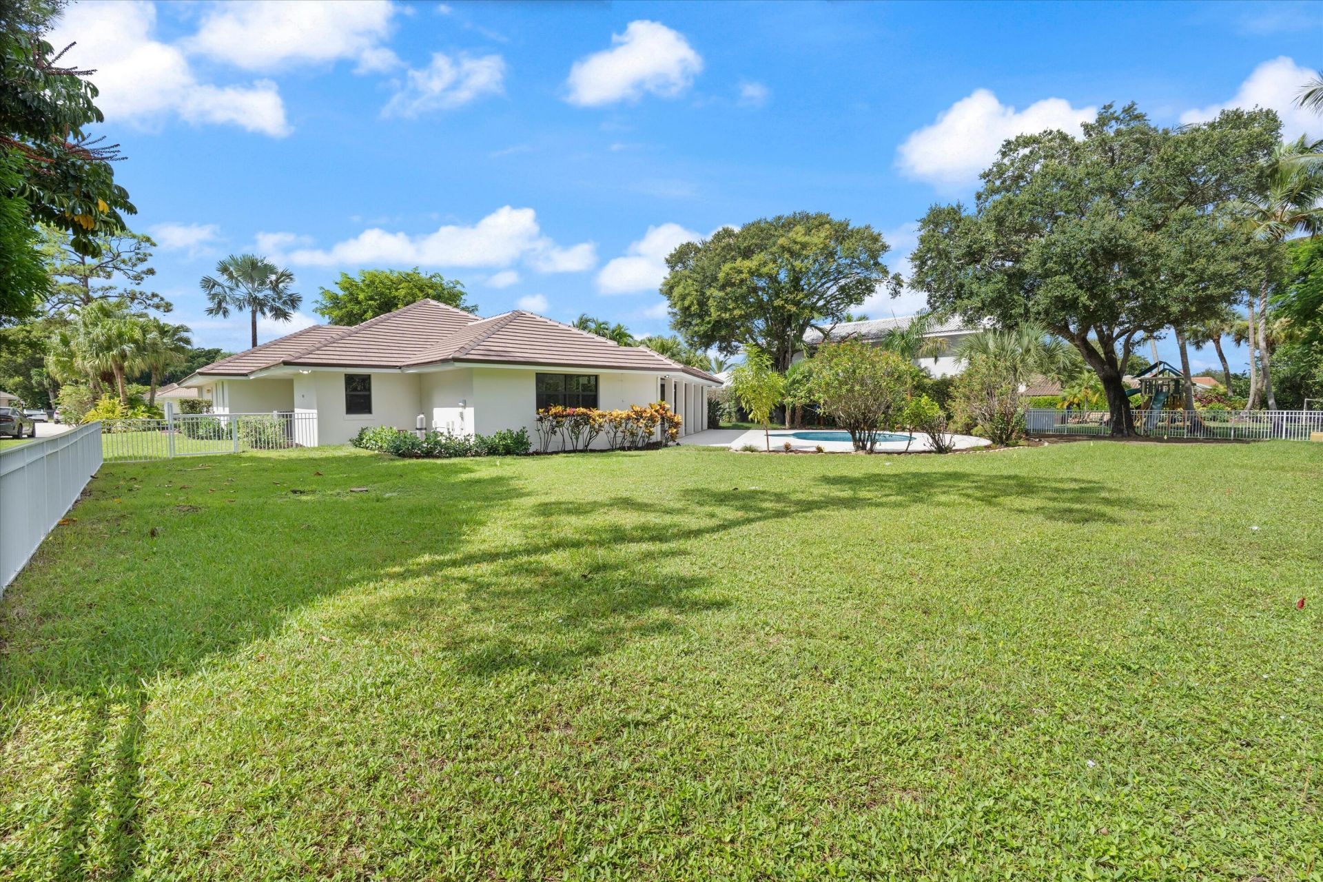 460 Glenbrook Drive, Atlantis, FL 33462 Photo