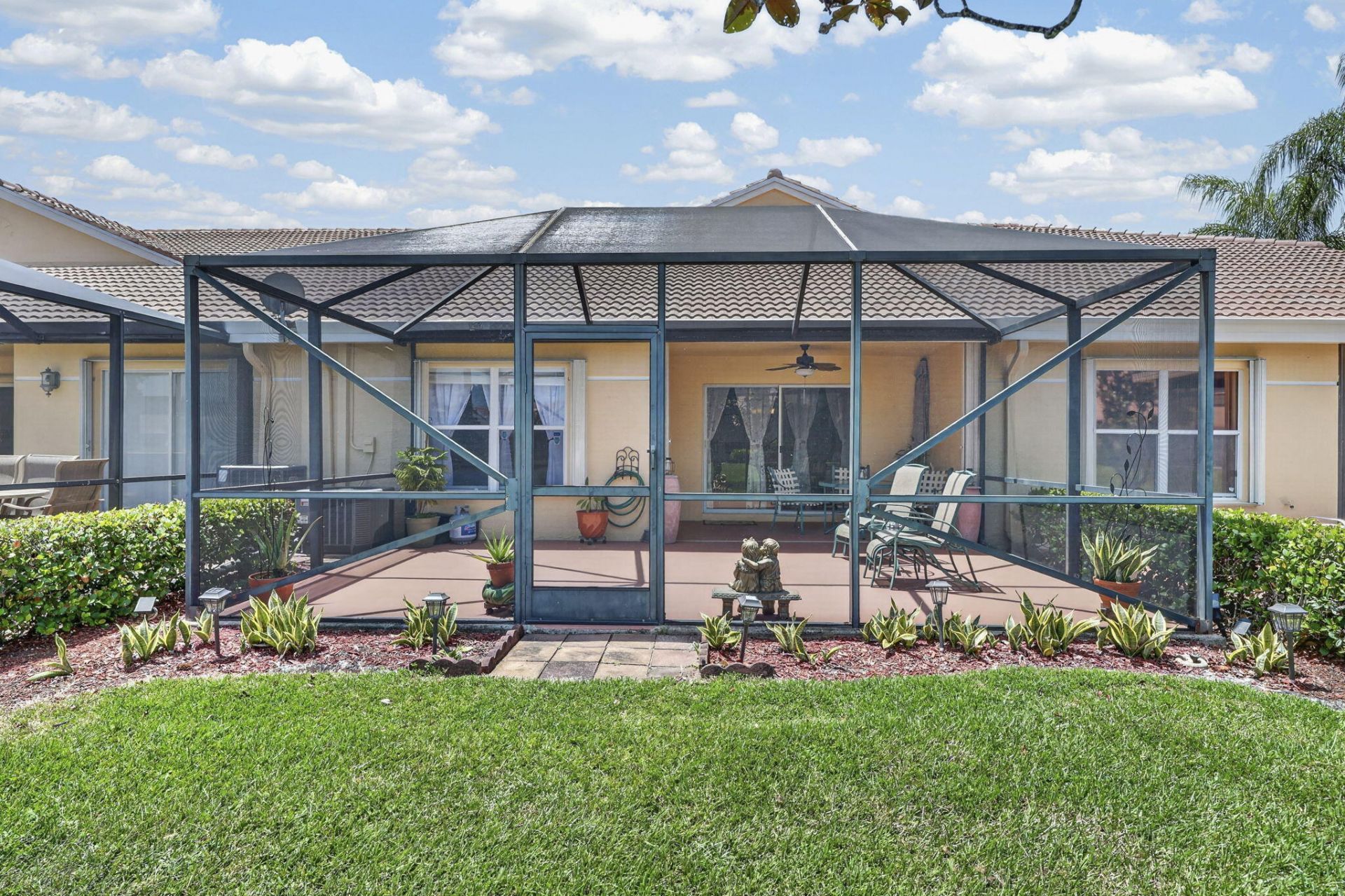 2100 Stonington Terrace, West Palm Beach, FL 33411 Photo