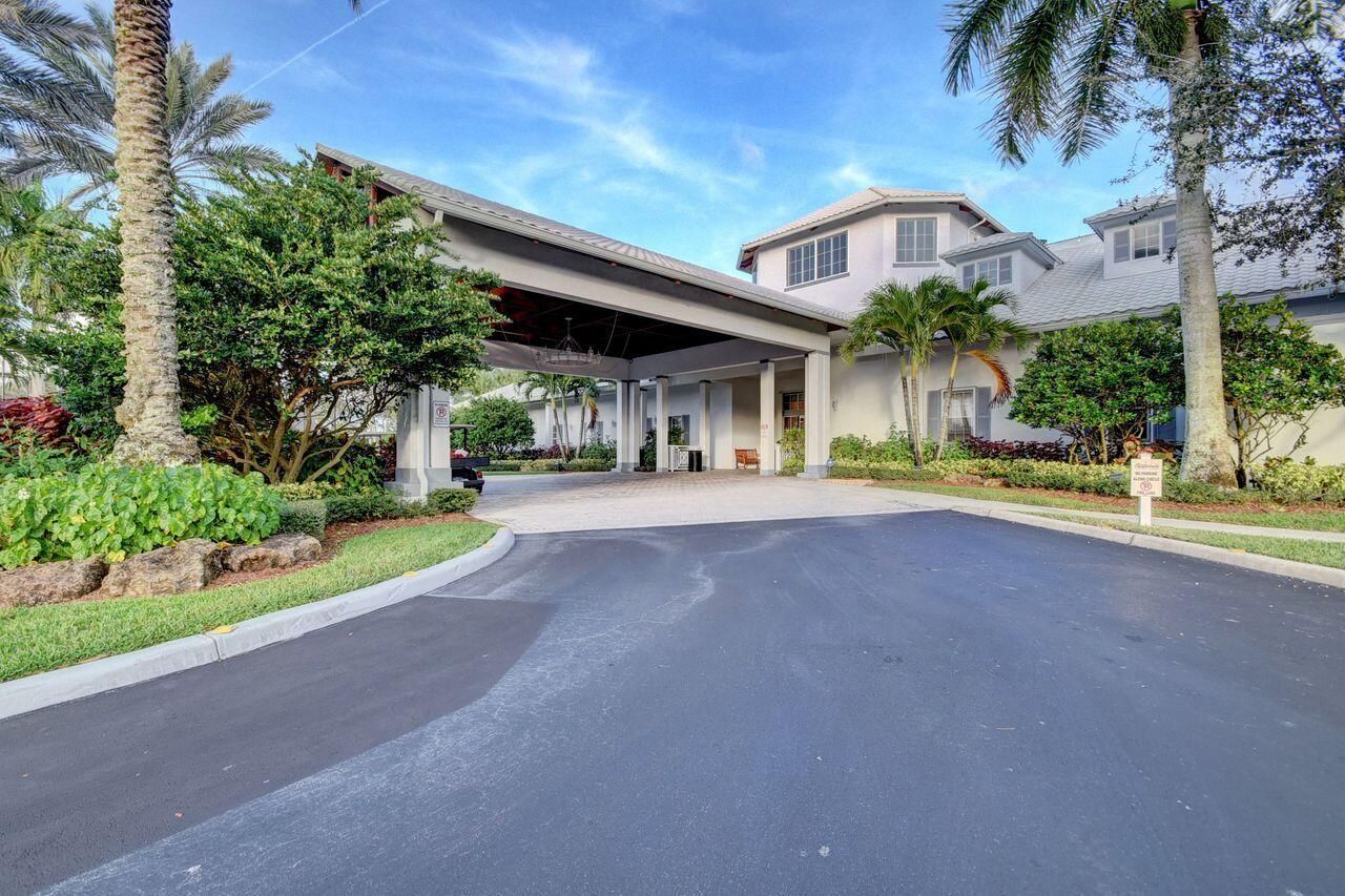 2100 Stonington Terrace, West Palm Beach, FL 33411 Photo