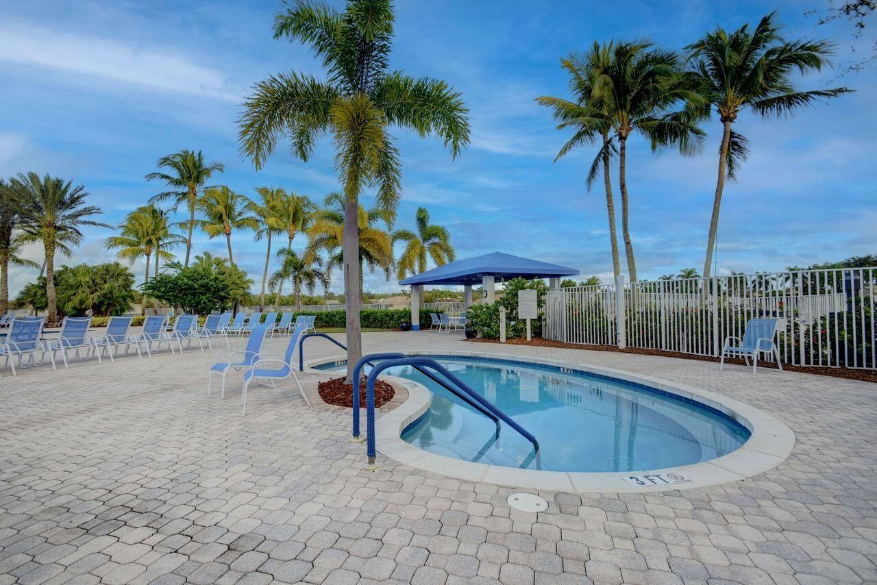 2100 Stonington Terrace, West Palm Beach, FL 33411 Photo